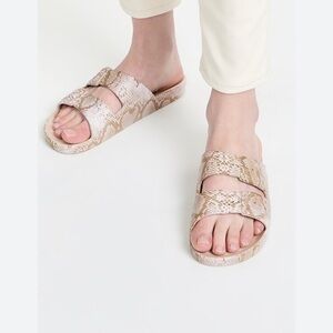 Freedom Moses Sandals Size 9/10 Python Print Viper Sands Color Slides Flats
